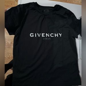 Givenchy shirt 5t